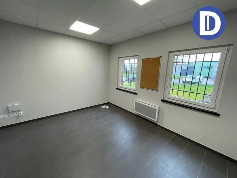 Flex dans Ennery à louer - Photo du bâtiment - Image 3 de 6