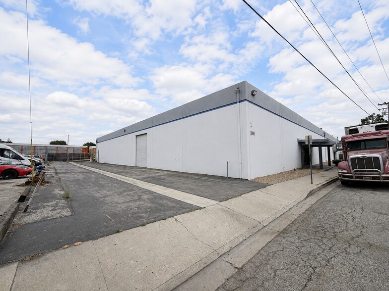 1000-1020 Commercial Ave, Oxnard, CA à louer - Photo principale - Image 1 de 8