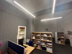 37 Dock St, Dundee for lease Interior Photo- Image 1 of 3