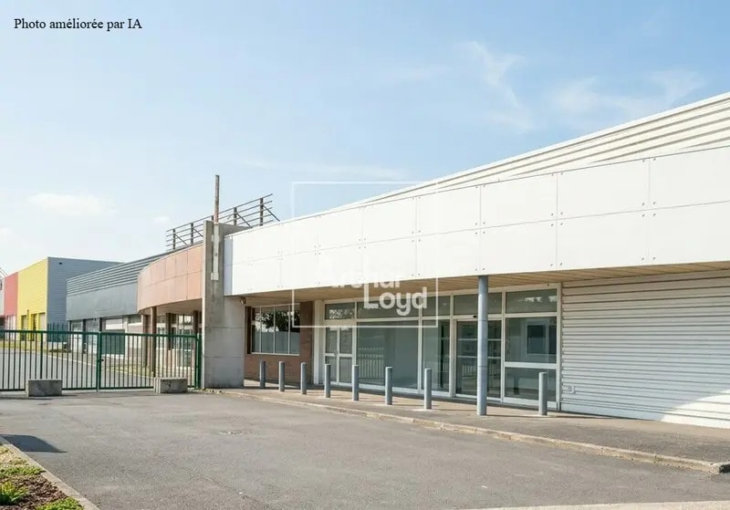 Retail in Villabé for lease Building Photo- Image 1 of 4