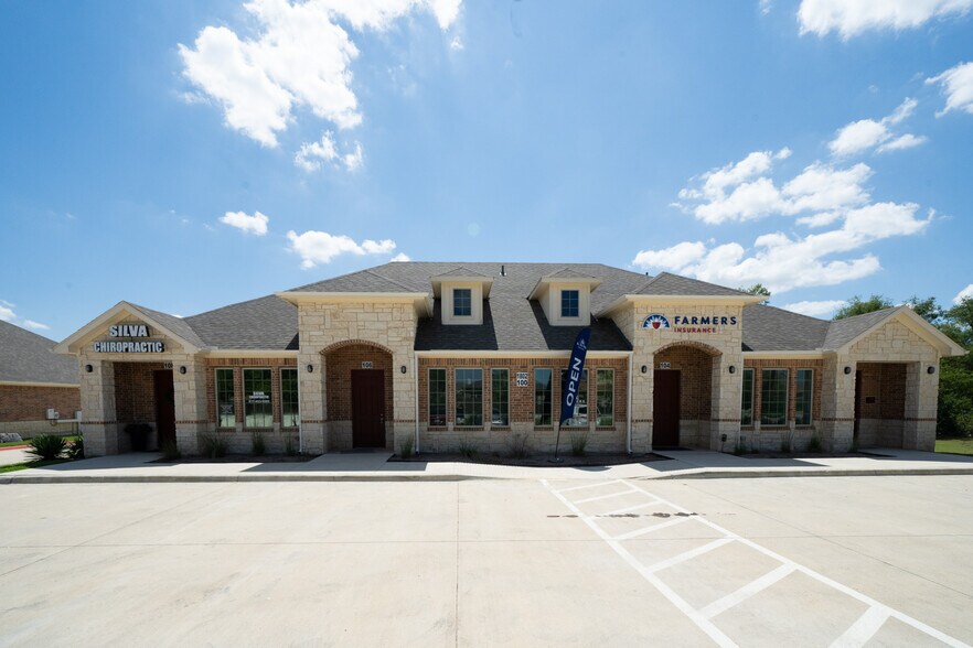 1802 Mansfield Webb Rd, Mansfield, TX à louer - Photo du bâtiment - Image 3 de 12