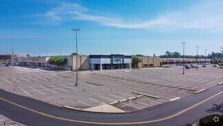 Plus de détails pour 102-400 Westwood Shopping Ctr, Fayetteville, NC - Vente au détail à louer