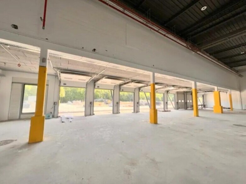 Industriel dans Trappes à louer - Photo intérieure - Image 3 de 7