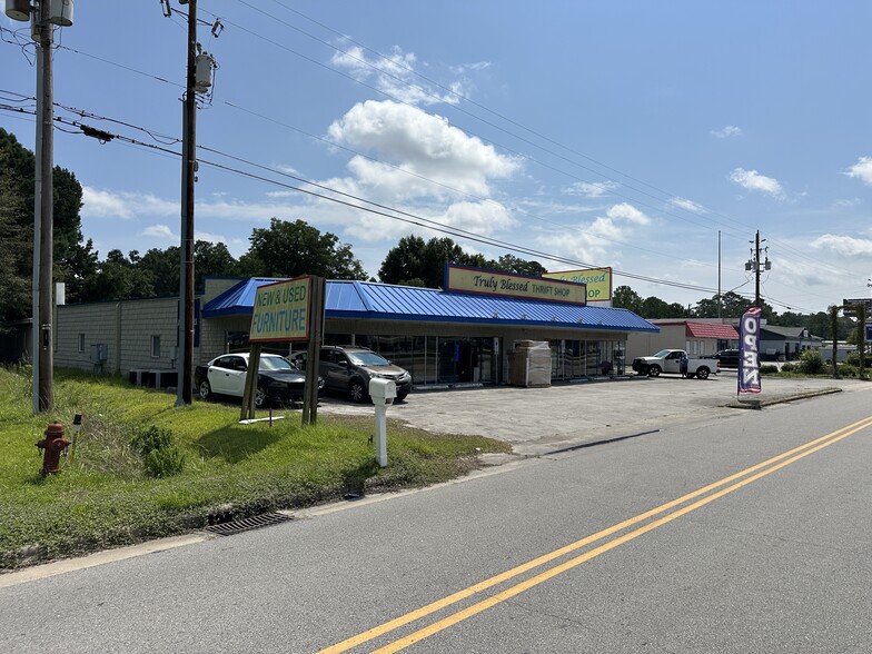 252 US HIGHWAY 70 W, Havelock, NC à vendre - Photo du b timent - Image 1 de 3