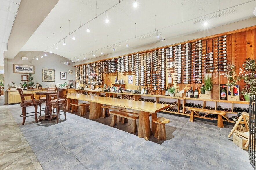 4351 NE 12th Ter, Oakland Park, FL à vendre - Photo intérieure - Image 1 de 52