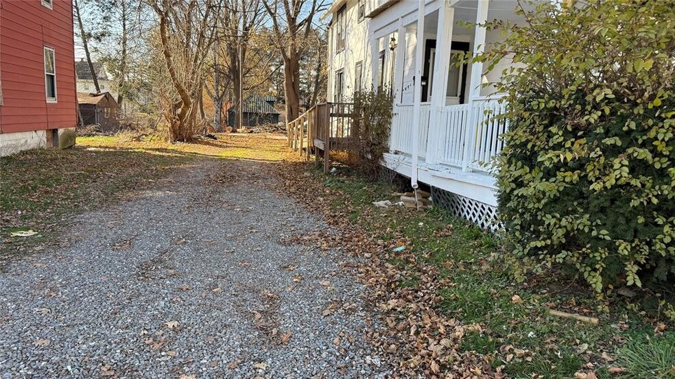 57 Ely St, Binghamton, NY à vendre - Photo du bâtiment - Image 2 de 4