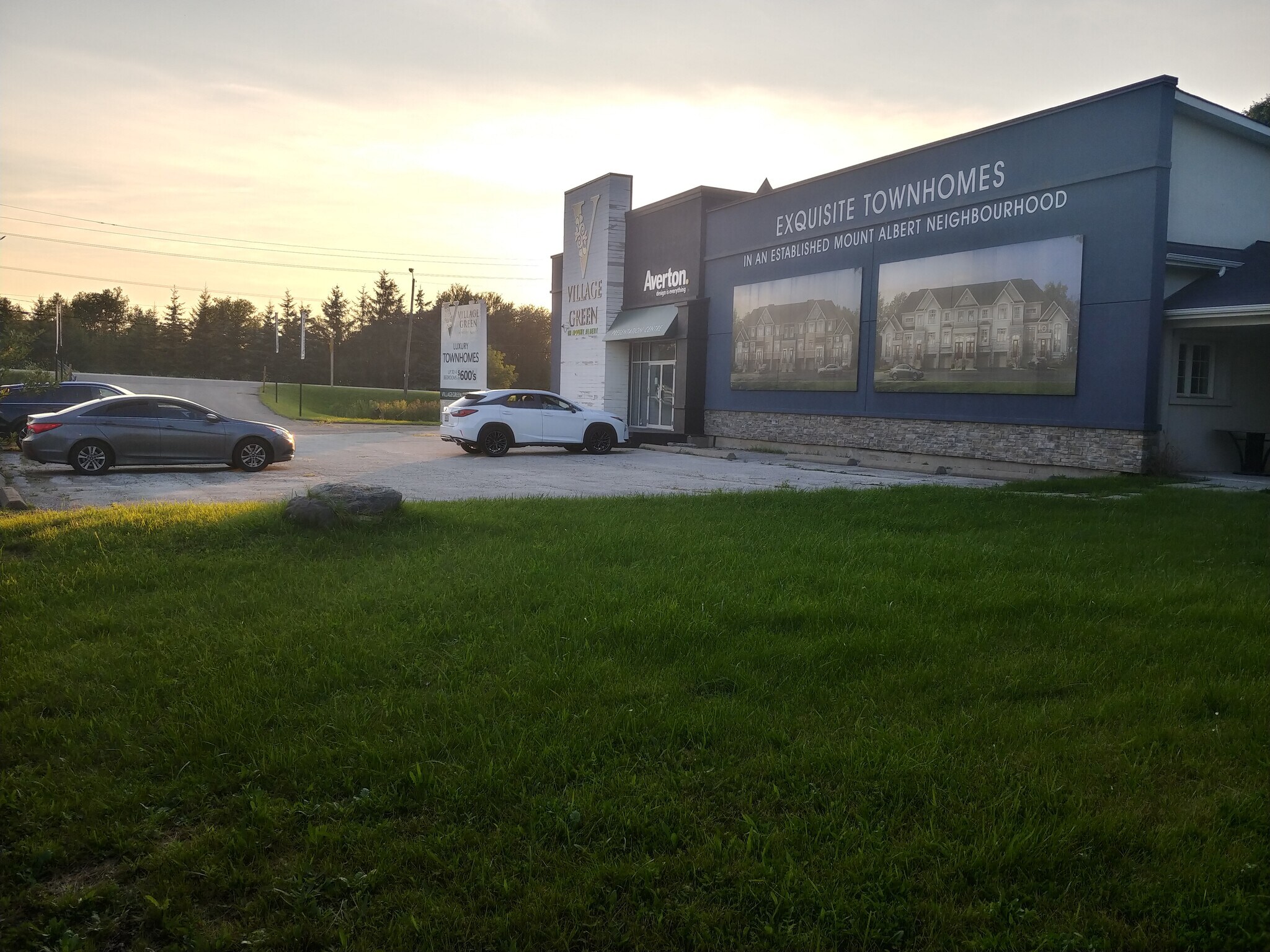 19103 Highway 48, Mount Albert, ON for sale Primary Photo- Image 1 of 1