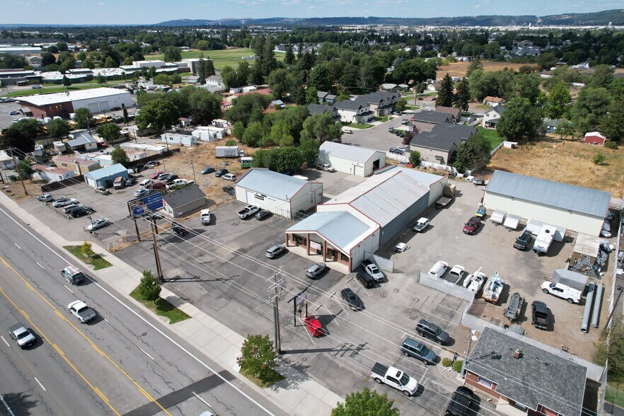 17809 E Appleway Ave, Spokane Valley, WA à vendre - Photo du bâtiment - Image 2 de 30