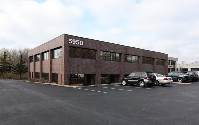 More details for 5950 N Oak Tfwy, Kansas City, MO - Office for Sale
