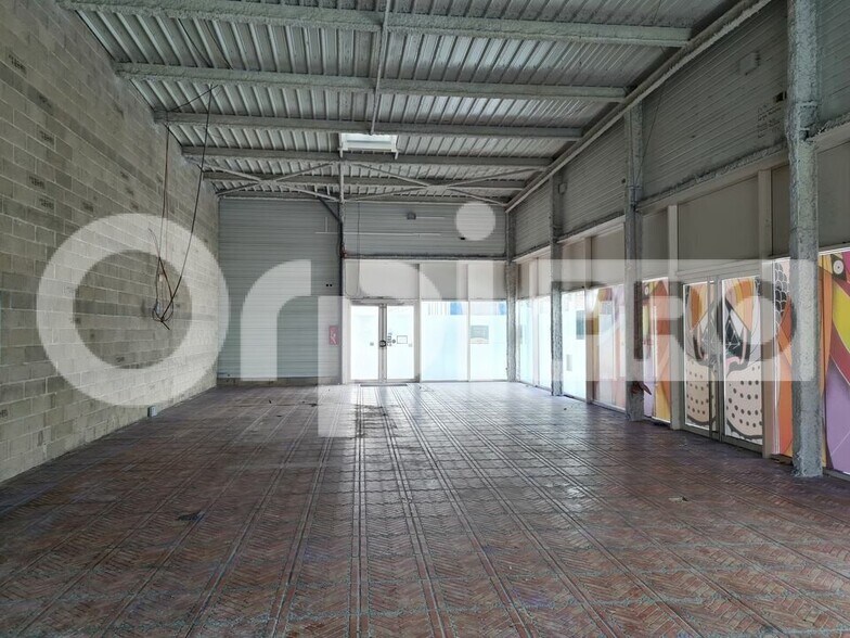 Retail in Soissons for lease - Building Photo - Image 3 of 4