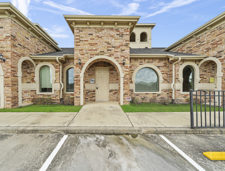 126 Eldridge Rd, Sugar Land, TX à vendre - Photo du bâtiment - Image 1 de 1