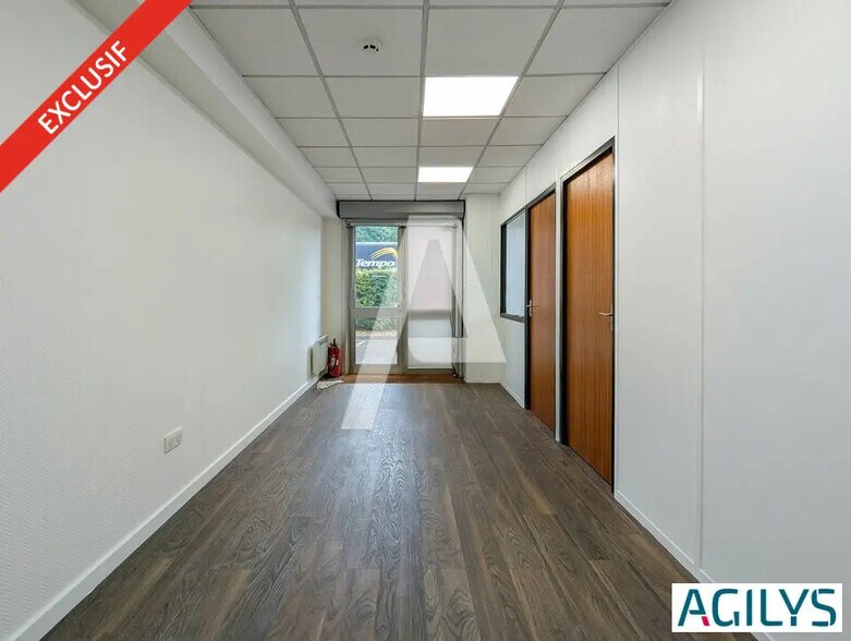 Local d'activités dans Massy à vendre - Photo intérieure - Image 2 de 12