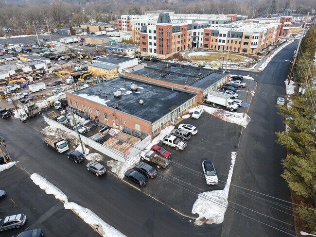 Plus de détails pour 115-117 Patterson St, Hillsdale, NJ - Industriel à louer