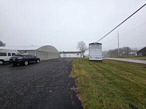 806 Harcourt Rd, Mount Vernon, OH for lease Building Photo- Image 2 of 7
