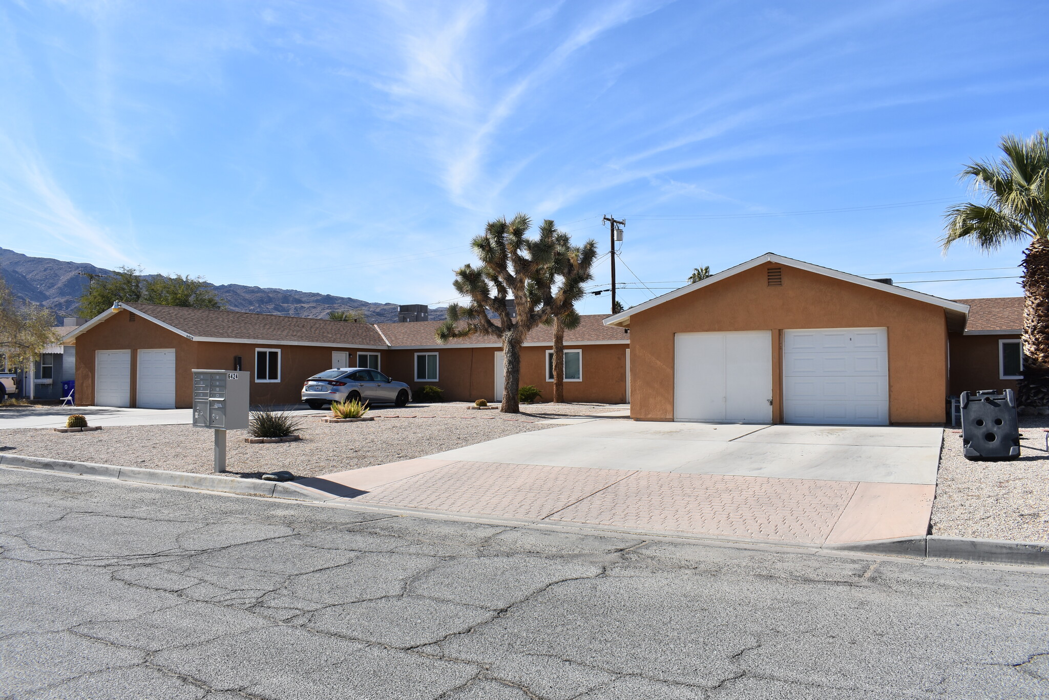 6424 Athol Ave, Twentynine Palms, CA à vendre Photo du b timent- Image 1 de 25