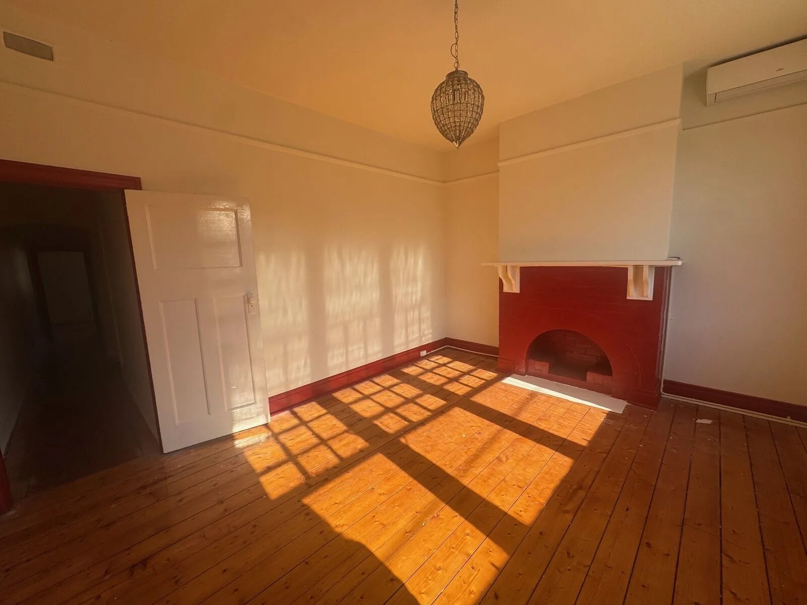 768 Glen Huntly Rd, Caulfield South for lease Interior Photo- Image 1 of 3
