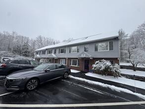 221 Old Concord Tpke, Barrington, NH for lease Building Photo- Image 2 of 3