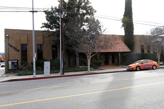 Plus de détails pour 18730 Oxnard St, Tarzana, CA - Industriel à louer