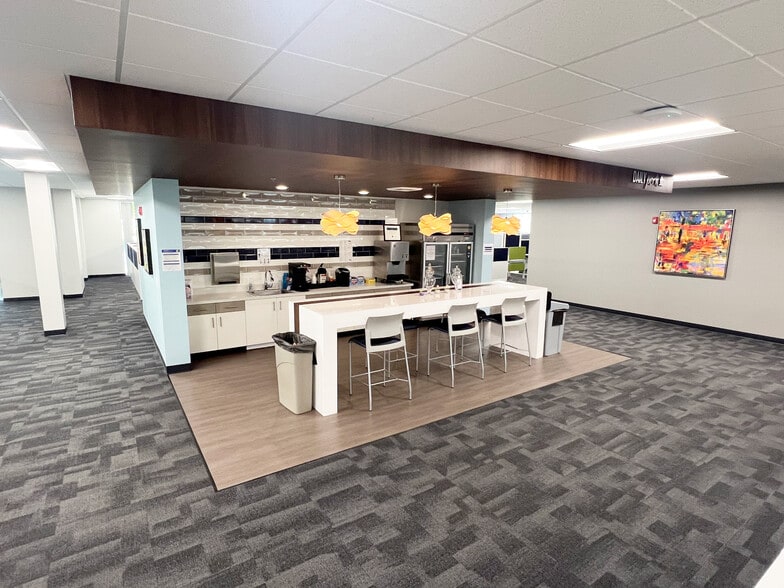 10834 International Dr, Rancho Cordova, CA for lease - Interior Photo - Image 3 of 7