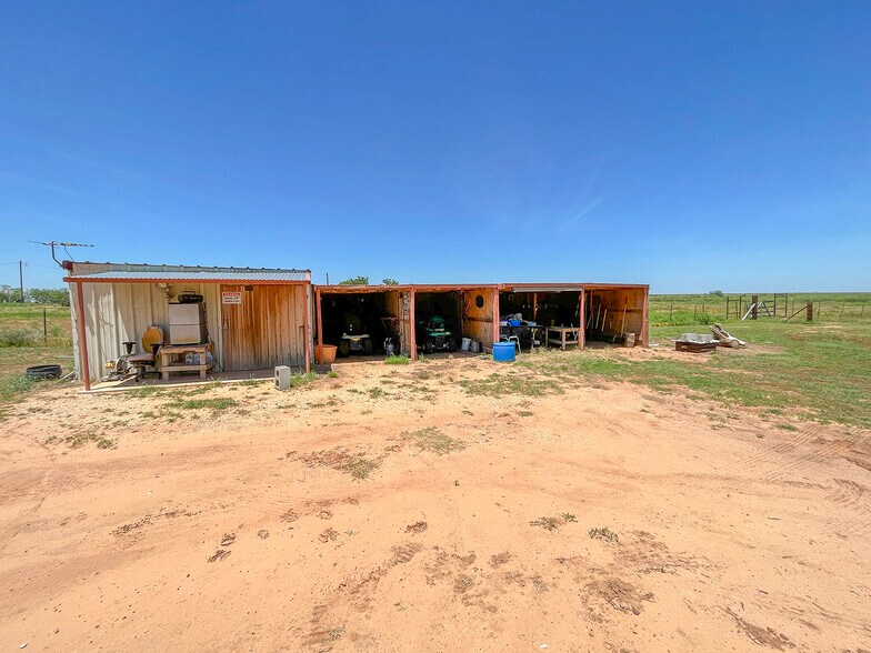 CR 333, Spur, TX à vendre - Photo du bâtiment - Image 3 de 4