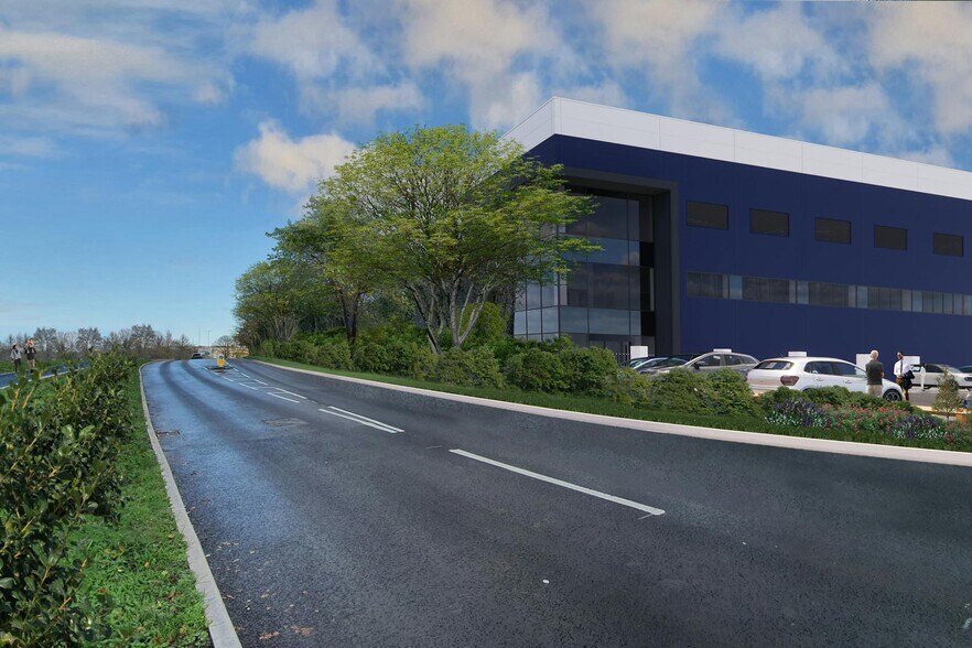 Kingsdown Rd, Swindon à louer - Photo du bâtiment - Image 2 de 5