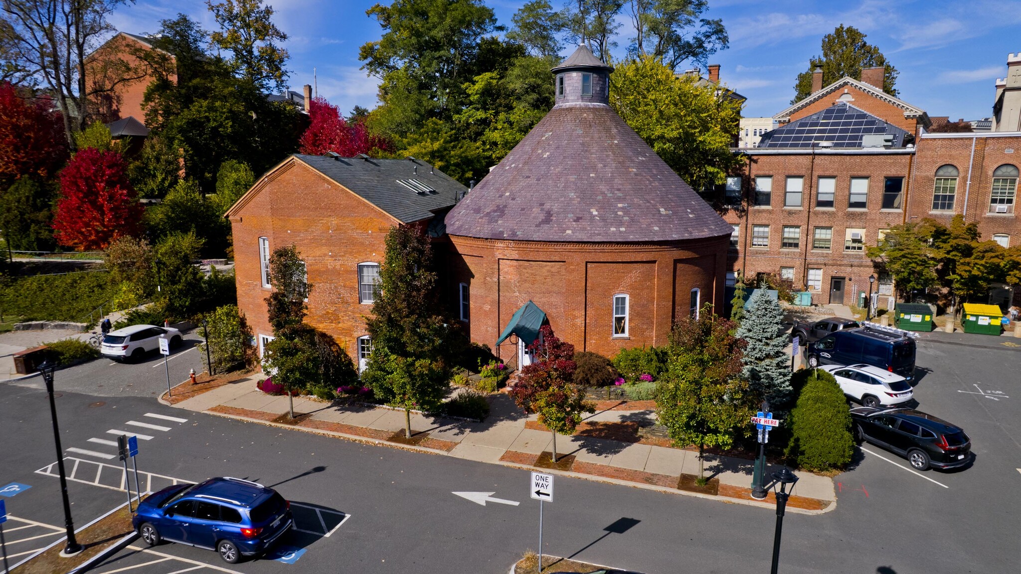 244 Main St, Northampton, MA for sale Primary Photo- Image 1 of 32