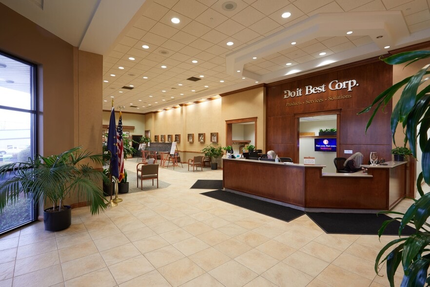 6502 Nelson Rd, Fort Wayne, IN for lease - Building Photo - Image 2 of 6