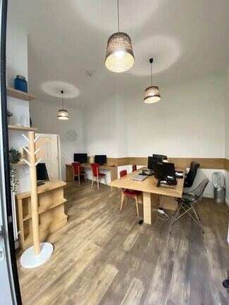 Plus de détails pour 96 Avenue De Saint-Ouen, Paris - Bureau à vendre
