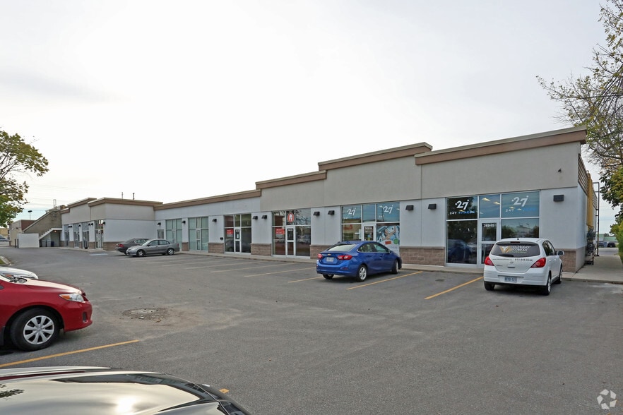 725-745 Gardiners Rd, Kingston, ON à louer - Photo du bâtiment - Image 2 de 26