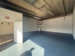 1922 NE 149th St, North Miami, FL for lease Building Photo- Image 2 of 2