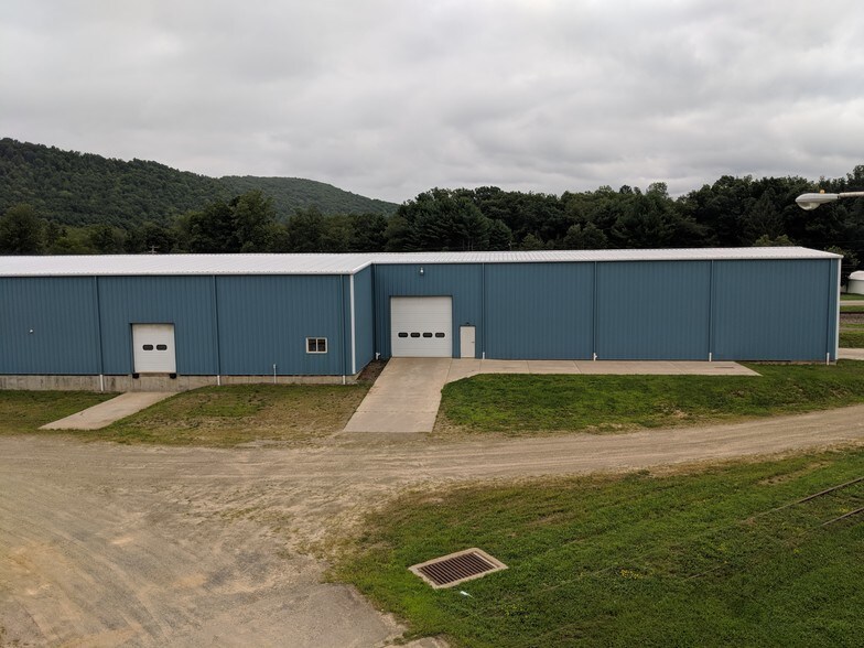 4832 Route 155, Port Allegany, PA à louer - Photo du bâtiment - Image 3 de 8