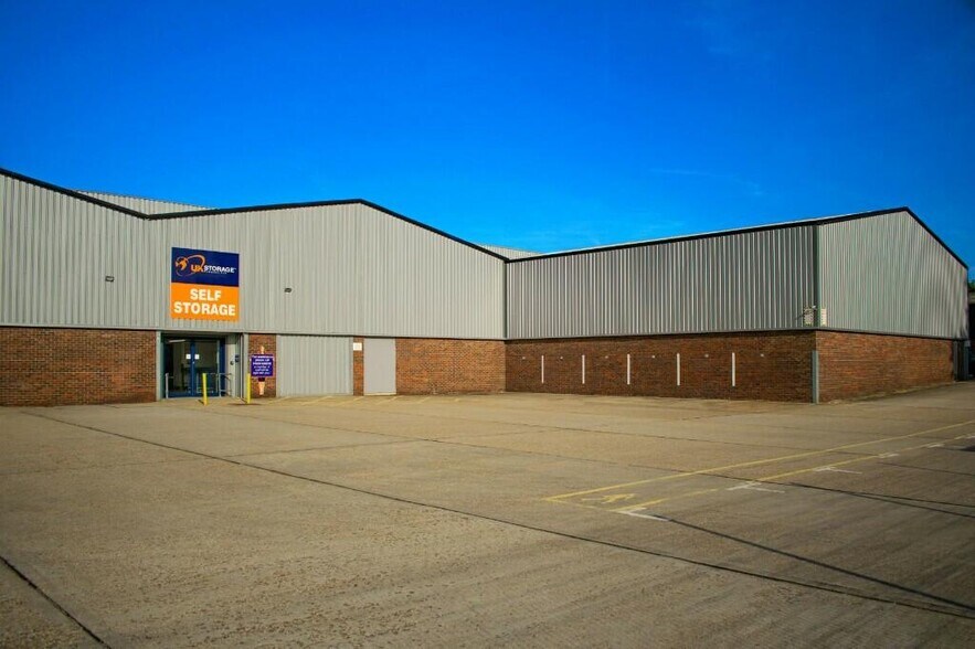 242-248 Gosport Rd, Fareham à louer - Photo du bâtiment - Image 2 de 5