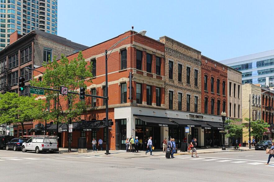 100 W Kinzie St, Chicago, IL à louer - Photo du bâtiment - Image 1 de 4