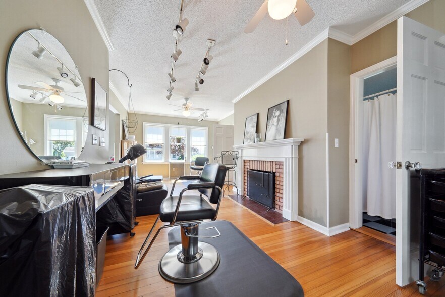 189 East Ave, Norwalk, CT à vendre - Photo intérieure - Image 3 de 9