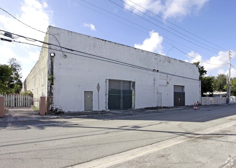 123 NW 51st St, Miami, FL à louer - Photo du bâtiment - Image 2 de 8