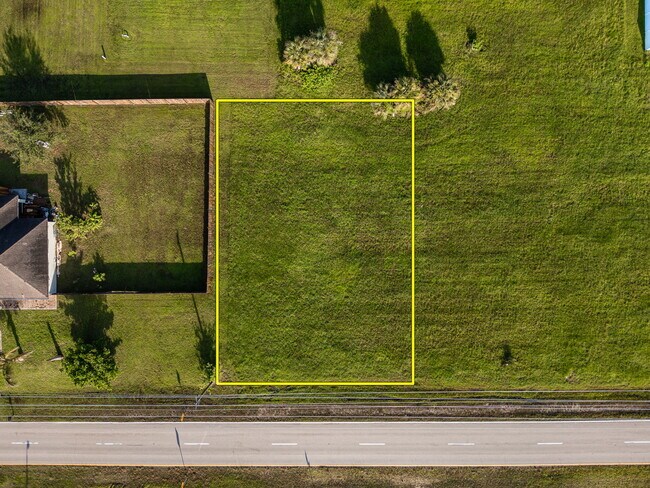 Plus de détails pour 816 El Dorado N blvd, Cape Coral, FL - Terrain à vendre
