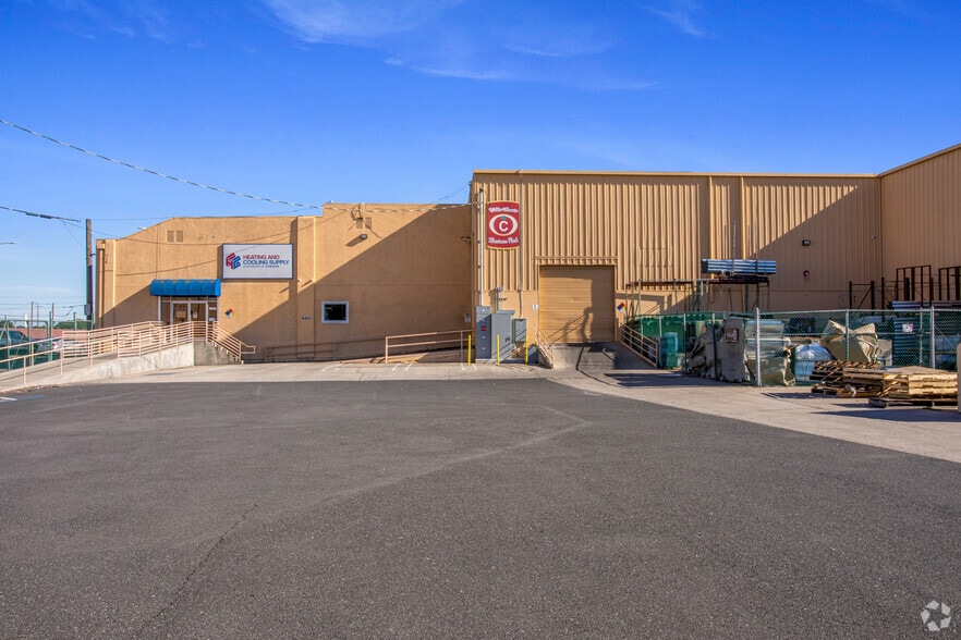 301 9th St, Modesto, CA for lease - Primary Photo - Image 1 of 33