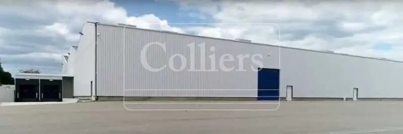 Industrial in Nîmes for lease - Building Photo - Image 2 of 3