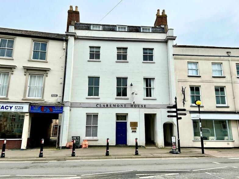 1 Market Sq, Bicester à louer - Photo du bâtiment - Image 2 de 30