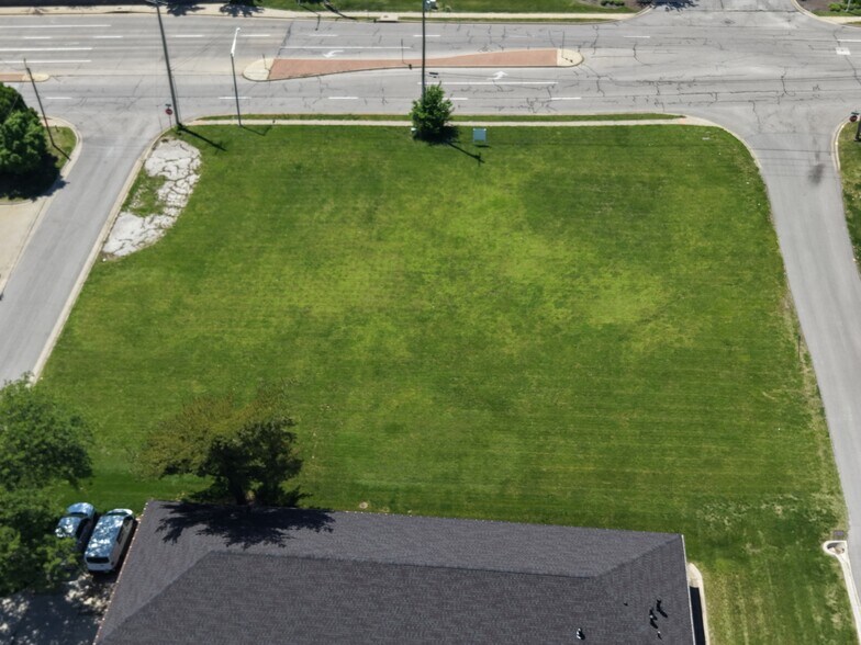 6229-6239 Quivira Rd, Shawnee, KS à vendre - Aérien - Image 3 de 4