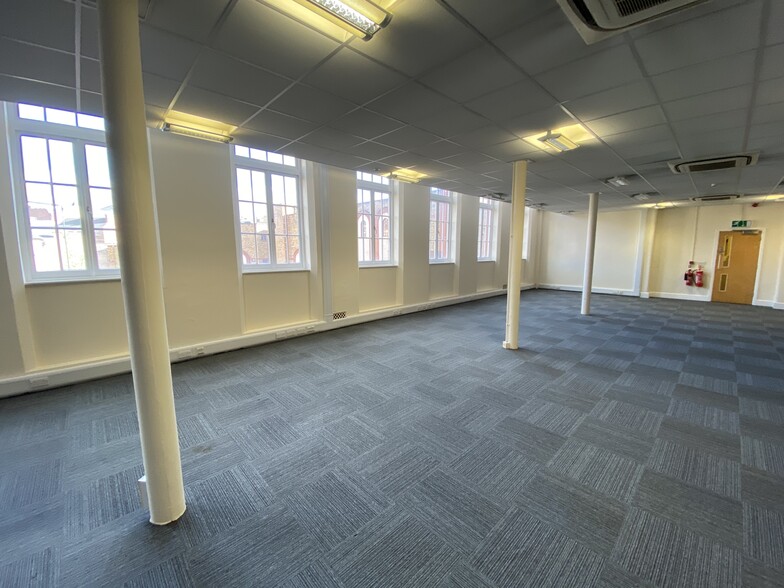 6 Stanford St, Nottingham for lease - Interior Photo - Image 2 of 6