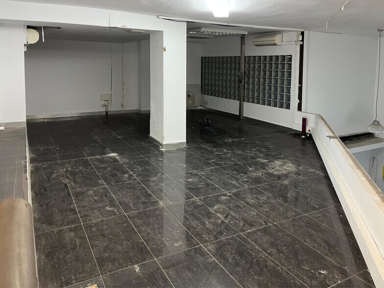 Retail in Viladecans, Barcelona for lease - Building Photo - Image 1 of 3