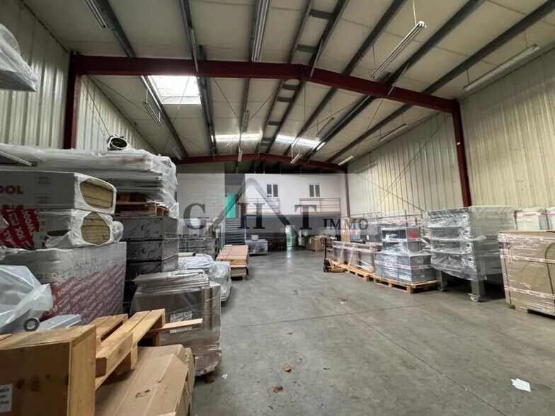 Industriel dans Bondoufle à louer - Photo intérieure - Image 3 de 9