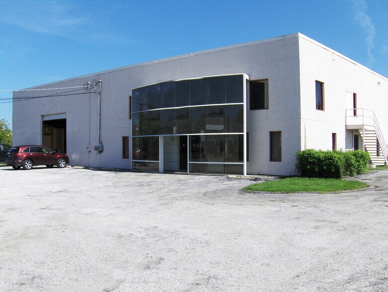 5147 W Clifton St, Tampa, FL à louer - Photo du bâtiment - Image 2 de 5