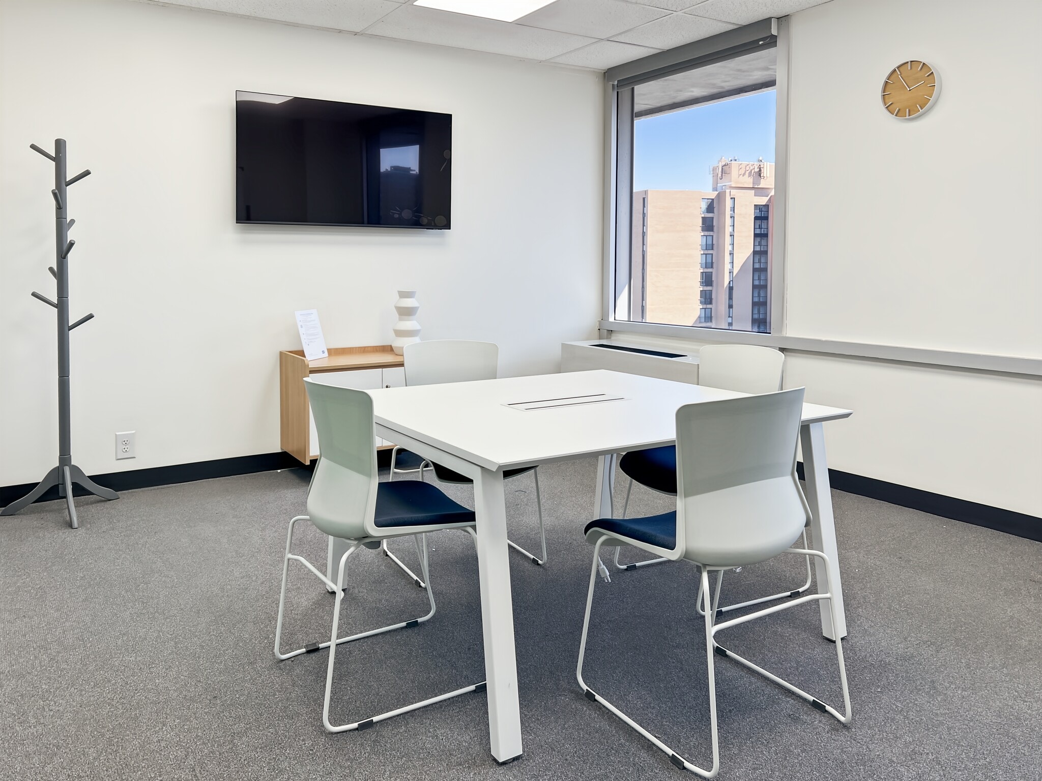 205 S Whiting St, Alexandria, VA for lease Interior Photo- Image 1 of 15