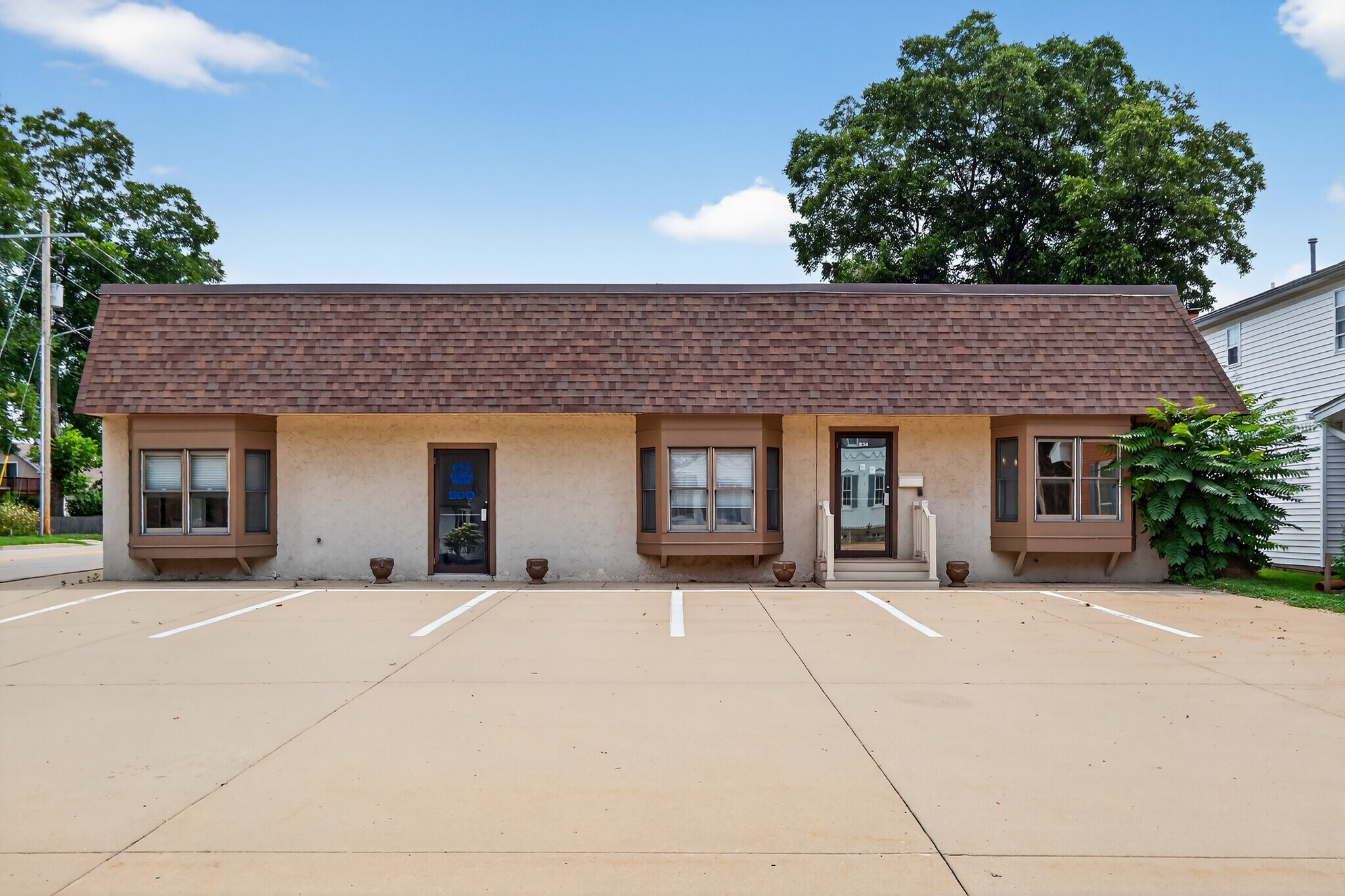 638 Main St, Columbia, IL for sale Primary Photo- Image 1 of 57