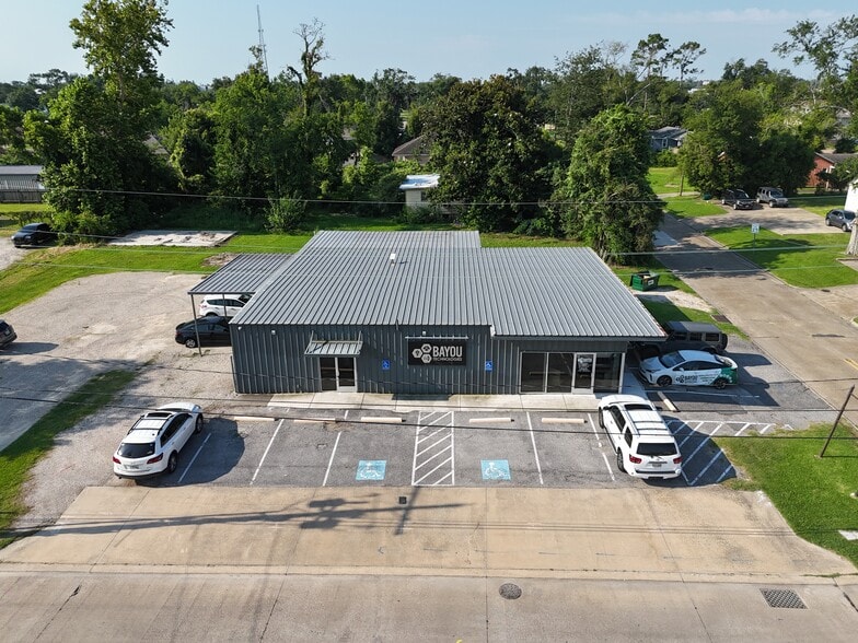 430 Alamo St, Lake Charles, LA for sale - Building Photo - Image 1 of 2