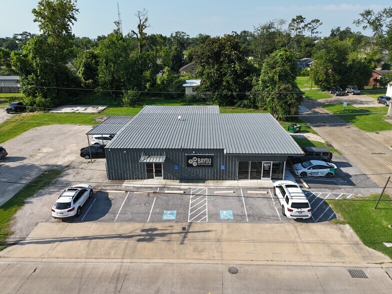430 Alamo St, Lake Charles, LA à vendre - Photo du bâtiment - Image 1 de 2