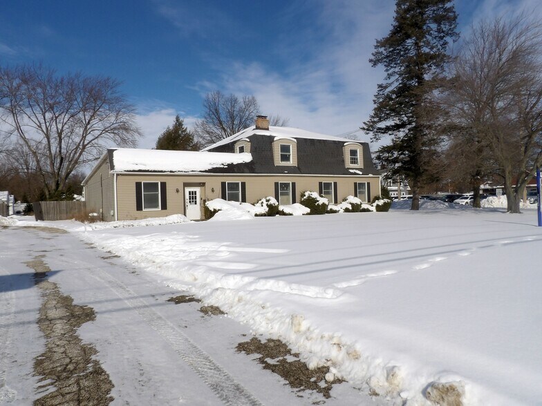 1778 Mentor Ave, Painesville, OH à vendre - Photo du bâtiment - Image 2 de 6