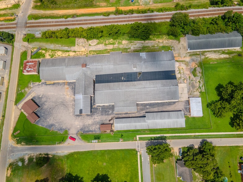 800 S Wilson Ave, Dunn, NC for lease - Building Photo - Image 3 of 12